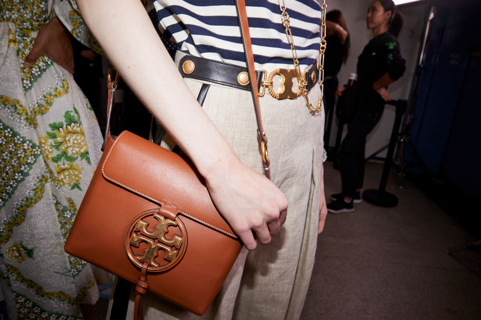 tory burch bags canada