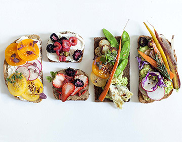 Inside Track: Recipe, Sakara’s Toast with Toppers