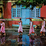 Getaway Issue: Cat’s Meow, Photographer Steve McCurry