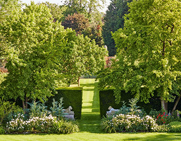 London Issue: Spotlight on Great Gardens of London