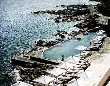 To Visit: Côte d’Azur’s Hôtel Les Roches Rouges