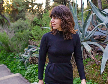 Spotlight On: Singer & Songwriter Eleanor Friedberger