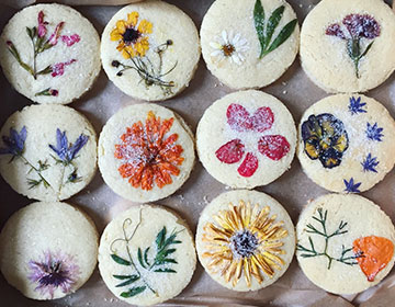 Happy Times: Spotlight on Chef Lori A. Stern’s Floral Cookies